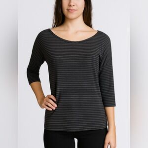 Michael Stars Stipend 1/2 sleeve Black‎ Sliver Top Metallic One Size